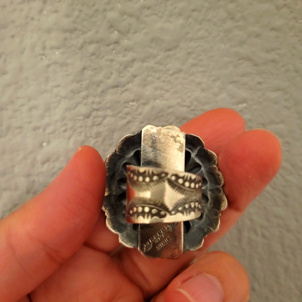 Vintage Sterling Silver Large Concho Ring - Picture 12 of 14